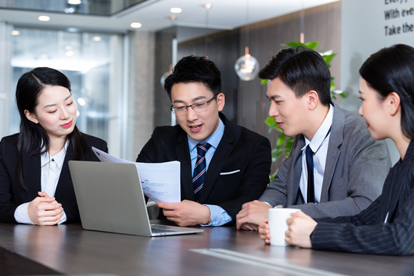 如何加強集團內(nèi)部信息溝通促進團隊協(xié)作？