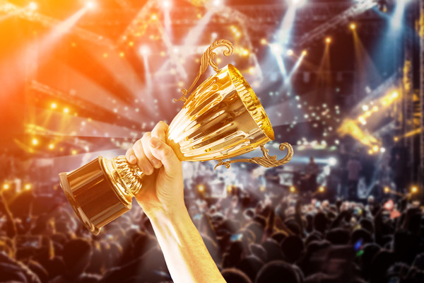 績(jī)效改進(jìn)與獎(jiǎng)勵(lì)機(jī)制:推動(dòng)員工潛能的策略與實(shí)踐 績(jī)效改進(jìn)與獎(jiǎng)勵(lì)機(jī)制:推動(dòng)員工潛能的策略與實(shí)踐