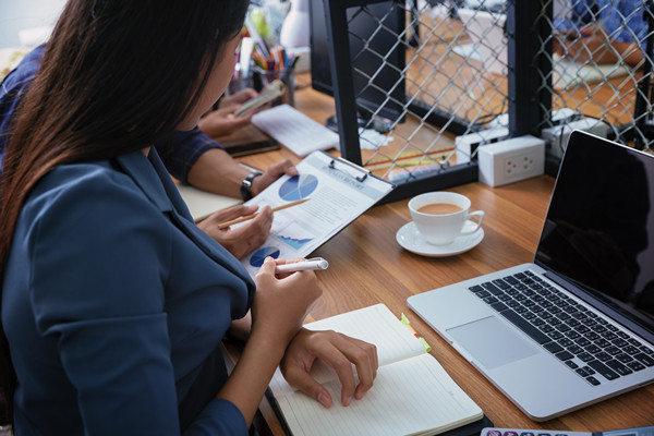 快速響應市場:企業(yè)戰(zhàn)略管理的挑戰(zhàn)與機遇 快速響應市場:企業(yè)戰(zhàn)略管理的挑戰(zhàn)與機遇