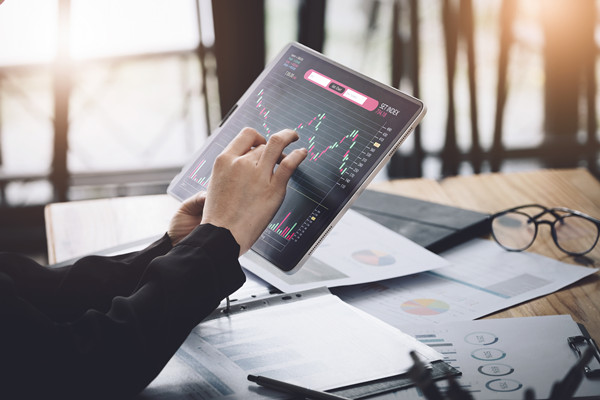 快速響應市場:企業(yè)戰(zhàn)略管理的挑戰(zhàn)與機遇 快速響應市場:企業(yè)戰(zhàn)略管理的挑戰(zhàn)與機遇