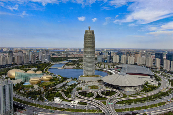 鄭州戰(zhàn)略咨詢公司如何為企業(yè)定制長遠(yuǎn)發(fā)展規(guī)劃？