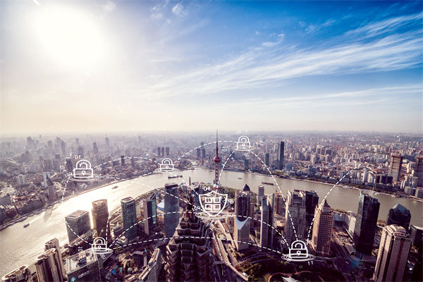 供應(yīng)鏈管理中，如何確保供應(yīng)鏈透明度與安全性？