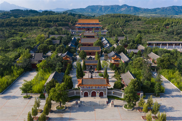 企業(yè)計(jì)劃年年空轉(zhuǎn)？煙臺(tái)年度經(jīng)營咨詢?nèi)绾巫屇繕?biāo)從模糊變可落地？