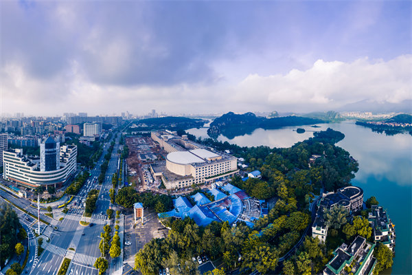 企業(yè)陷戰(zhàn)略迷茫難尋增長路，肇慶戰(zhàn)略咨詢公司能指明方向嗎？