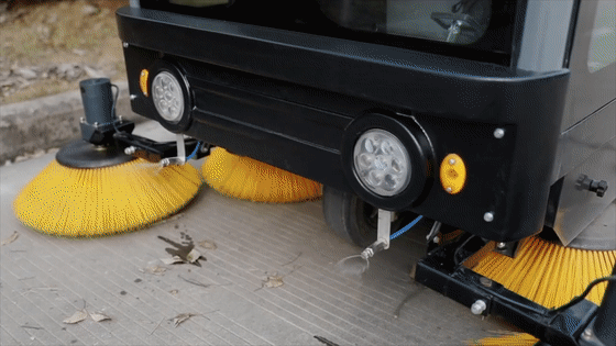 掃地機(jī)還是洗地機(jī)?不同場(chǎng)景應(yīng)該怎么選?(圖4) 掃地機(jī)的性能特點(diǎn)