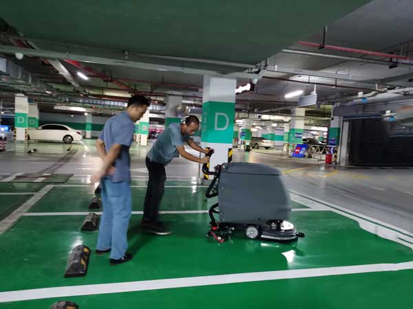 工業(yè)洗地機清潔效果不行嗎 工業(yè)洗地機清潔效果不行嗎