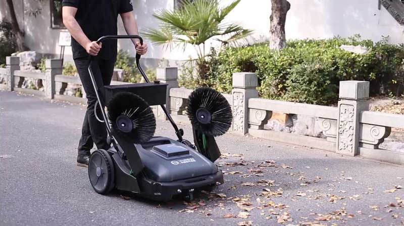 選擇揚子掃地機，專業清潔設備！