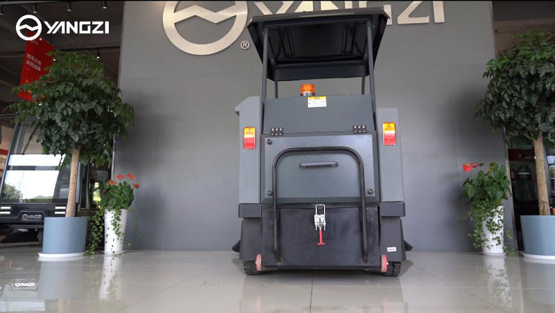 揚(yáng)子掃地機(jī)S8 揚(yáng)子掃地機(jī)S8