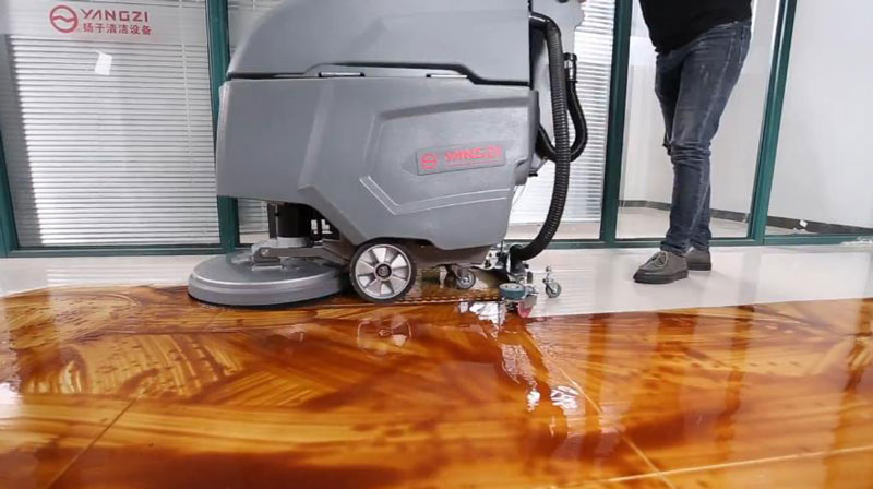 突破傳統，油污清潔|洗吸一體機，讓您清潔更愜意