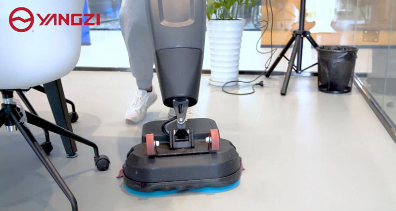 工業掃地機和洗地機：選擇合適的設備