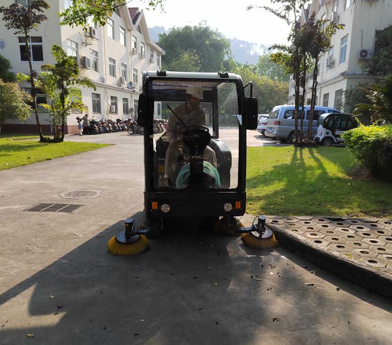 廣西河池市天峨縣龍灘電站購買揚(yáng)子S9及S13